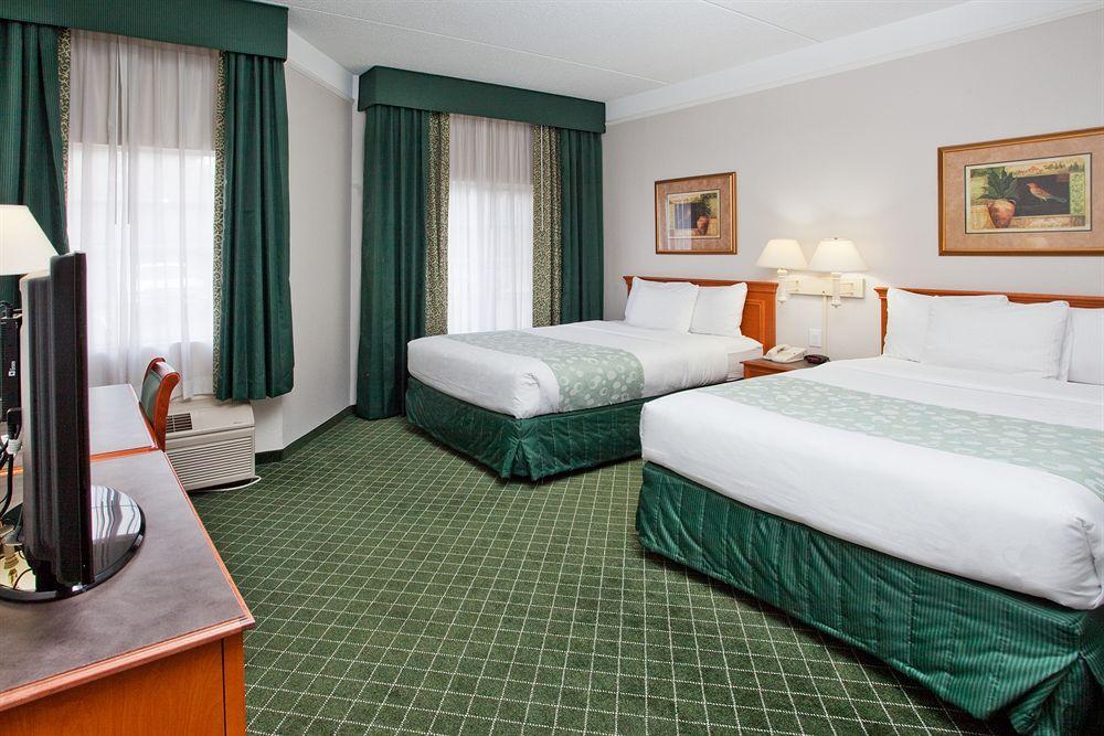 Hotel La Quinta By Wyndham Raleigh Durham Intl Ap Morrisville Exterior foto